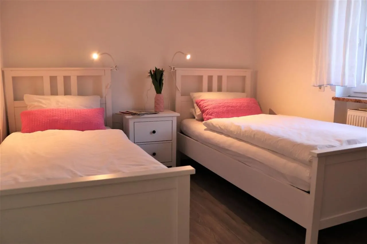 Schoene Ferienwohnung Vor Den Toren Pullman Citys Aicha vorm Wald 0*,  Tyskland